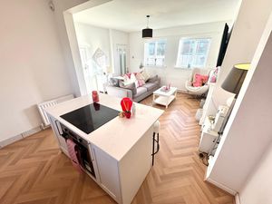 Photo 16- click for photo gallery